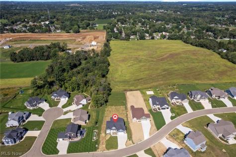 2487 Ledgestone Drive NW Uniontown OH 44685