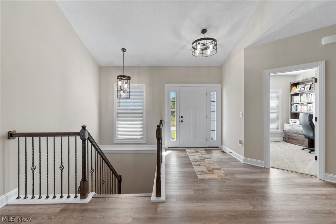 2487 Ledgestone Drive NW Uniontown OH 44685