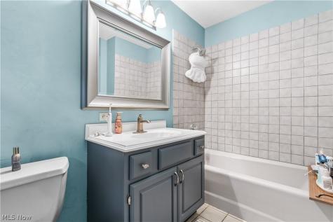 7694 Hartman Road Wadsworth OH 44281