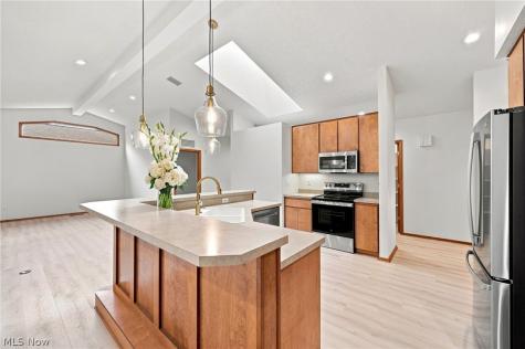 33133 Sandpiper Court North Ridgeville OH 44039