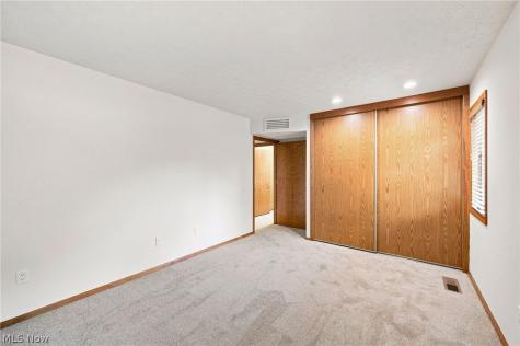 33133 Sandpiper Court North Ridgeville OH 44039
