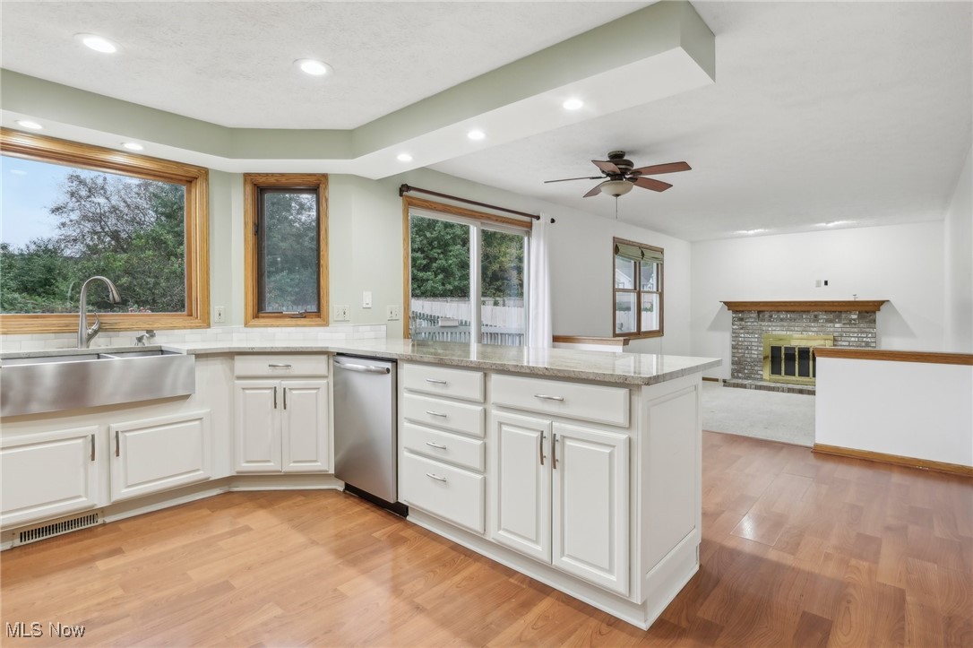 547 Picadilly Circle Akron OH 44319