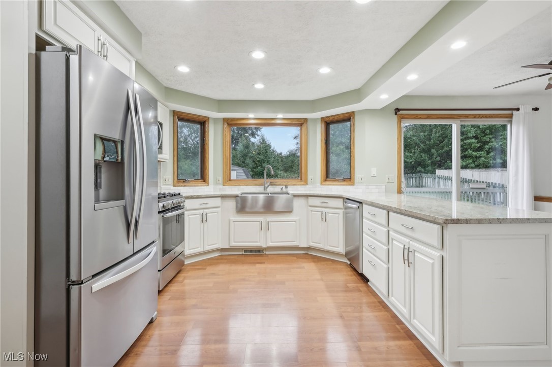 547 Picadilly Circle Akron OH 44319