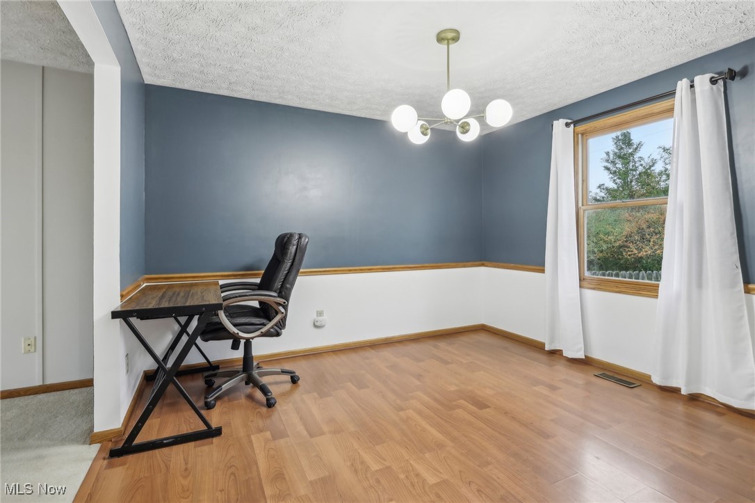 547 Picadilly Circle Akron OH 44319