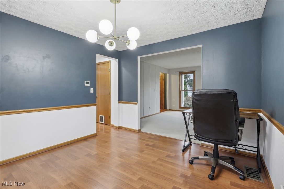 547 Picadilly Circle Akron OH 44319