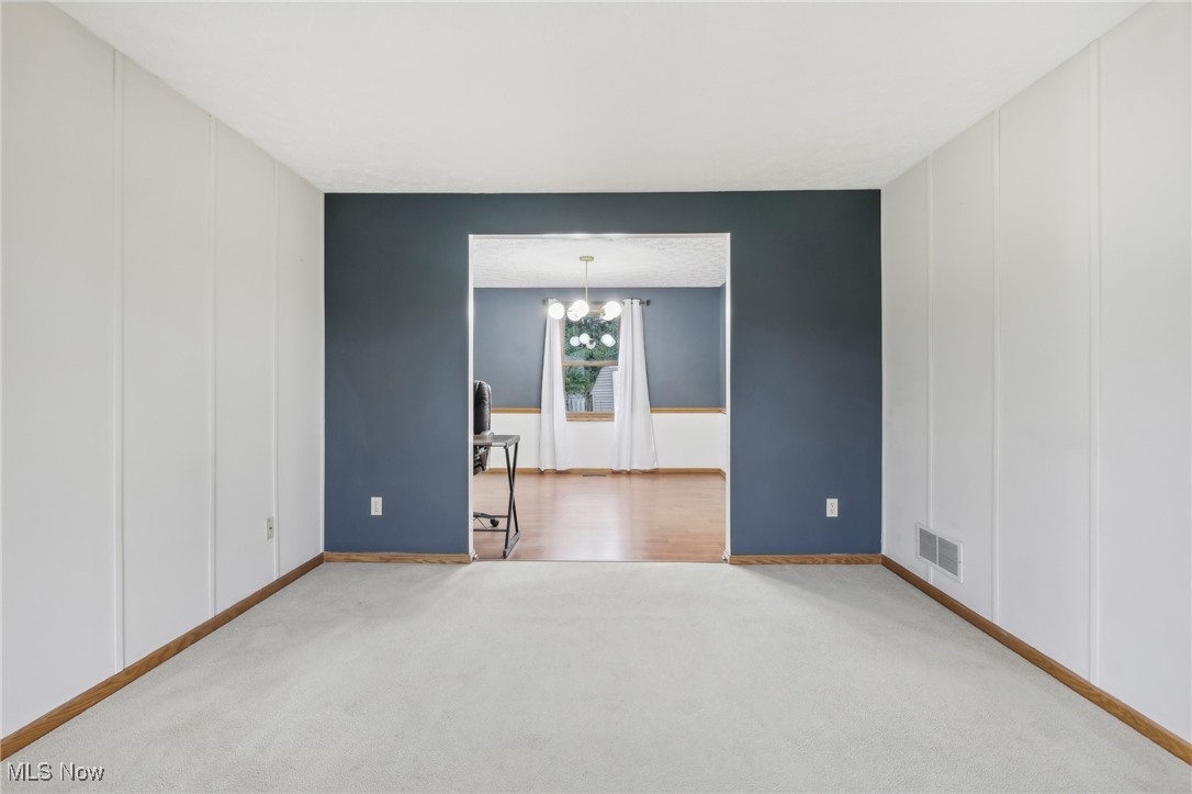 547 Picadilly Circle Akron OH 44319