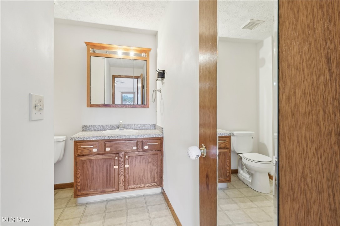 547 Picadilly Circle Akron OH 44319