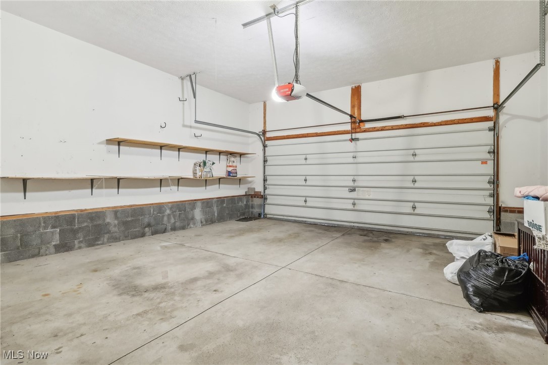 547 Picadilly Circle Akron OH 44319