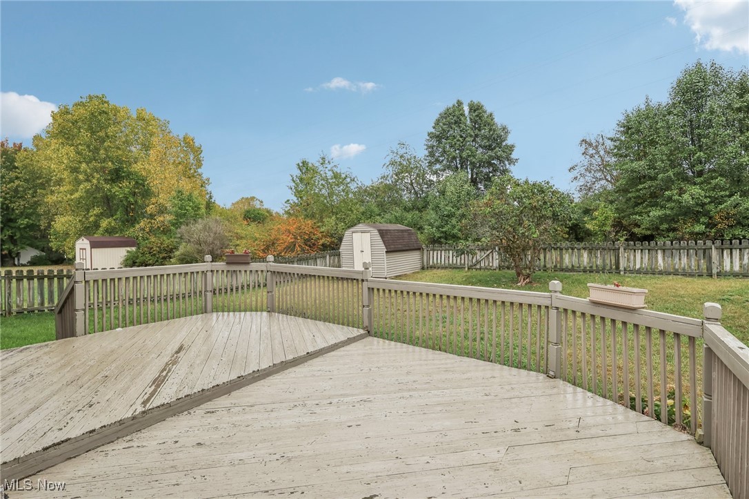 547 Picadilly Circle Akron OH 44319