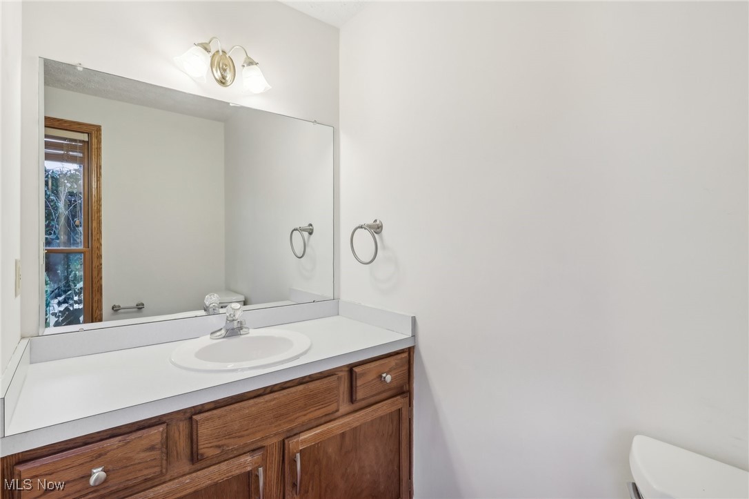 547 Picadilly Circle Akron OH 44319