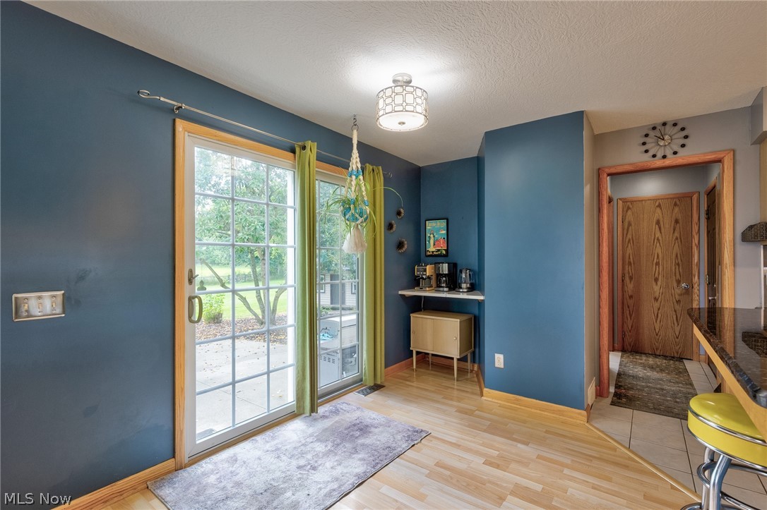 4456 Maplegrove Avenue Louisville OH 44641