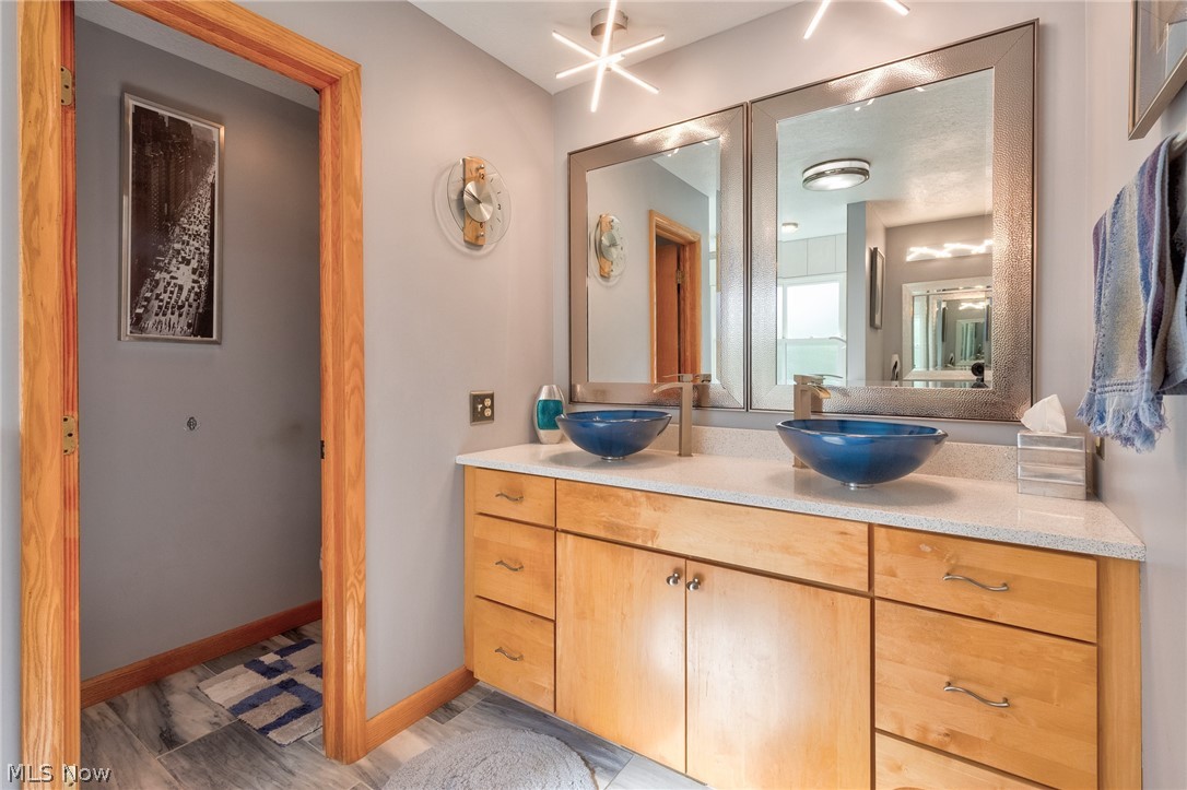 4456 Maplegrove Avenue Louisville OH 44641