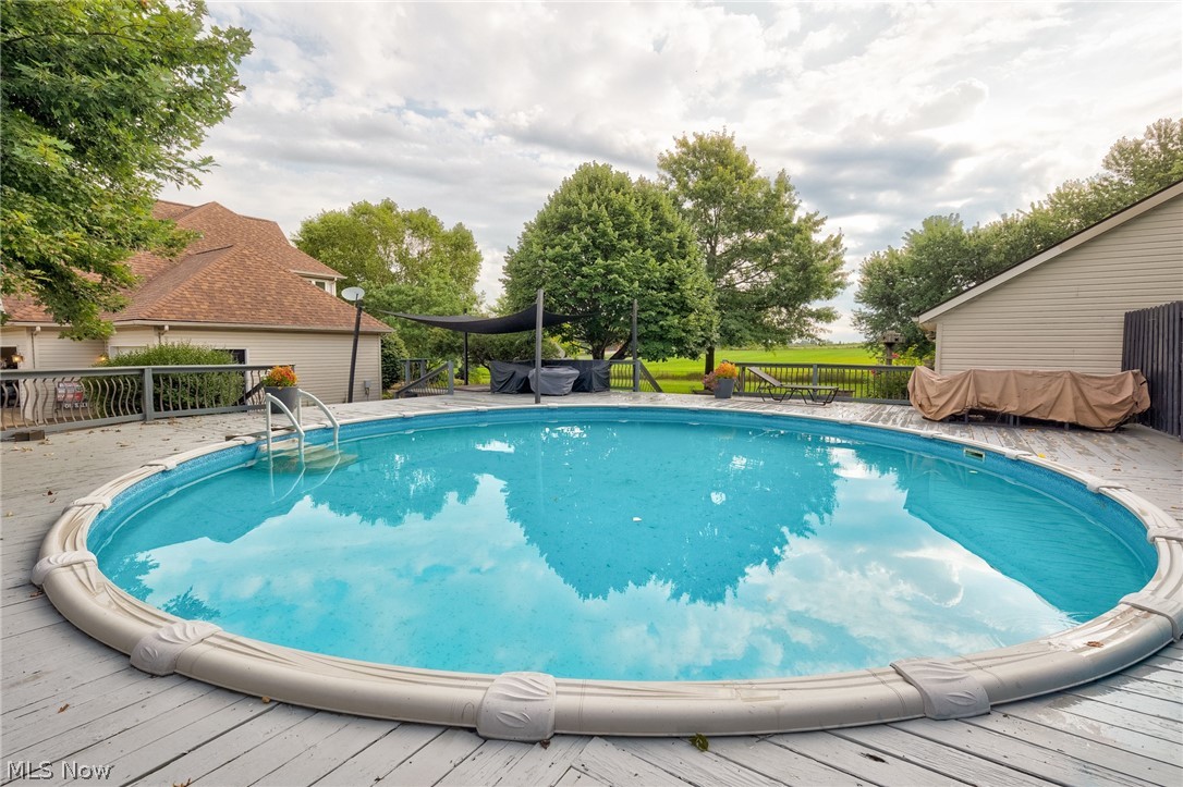 4456 Maplegrove Avenue Louisville OH 44641