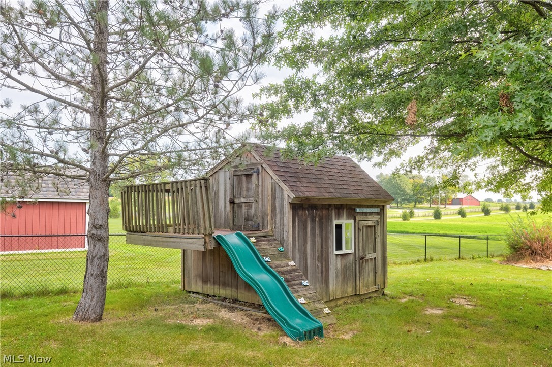 4456 Maplegrove Avenue Louisville OH 44641