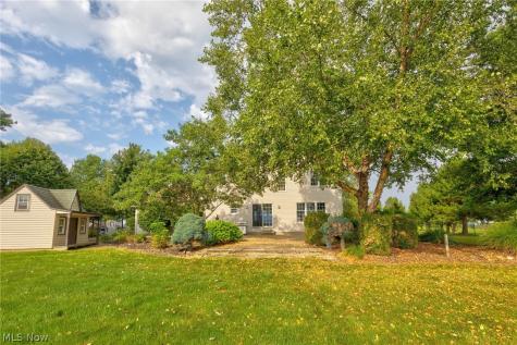 4456 Maplegrove Avenue Louisville OH 44641