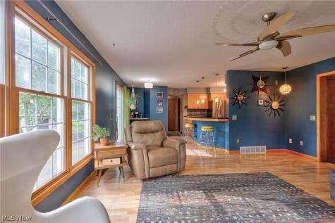 4456 Maplegrove Avenue Louisville OH 44641