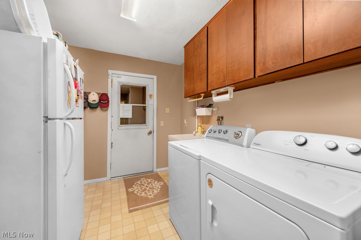 5064 N Barton Road North Ridgeville OH 44039
