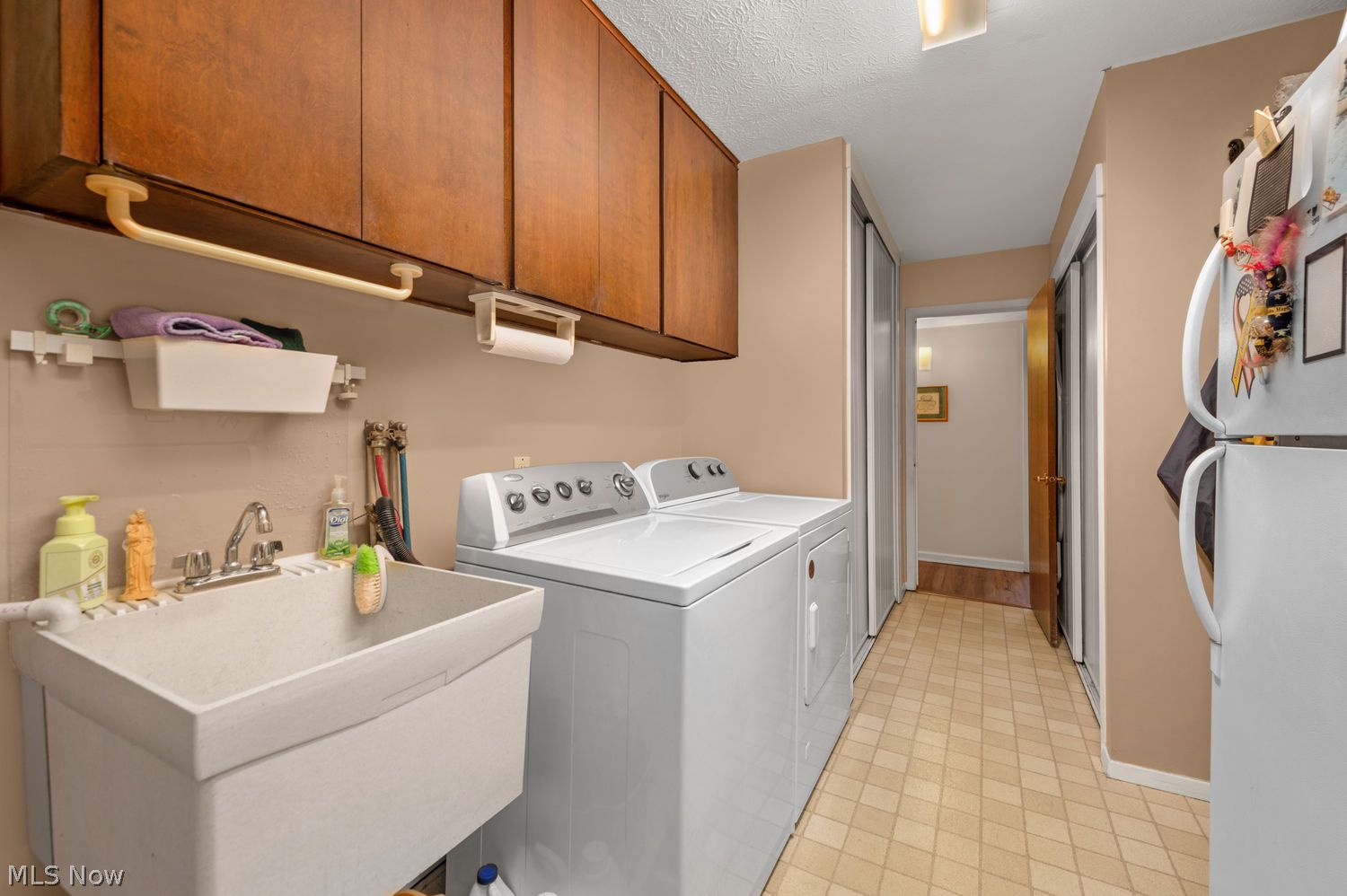 5064 N Barton Road North Ridgeville OH 44039