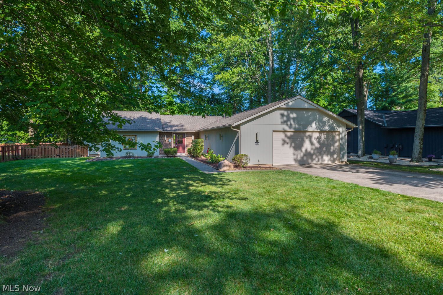 5064 N Barton Road North Ridgeville OH 44039