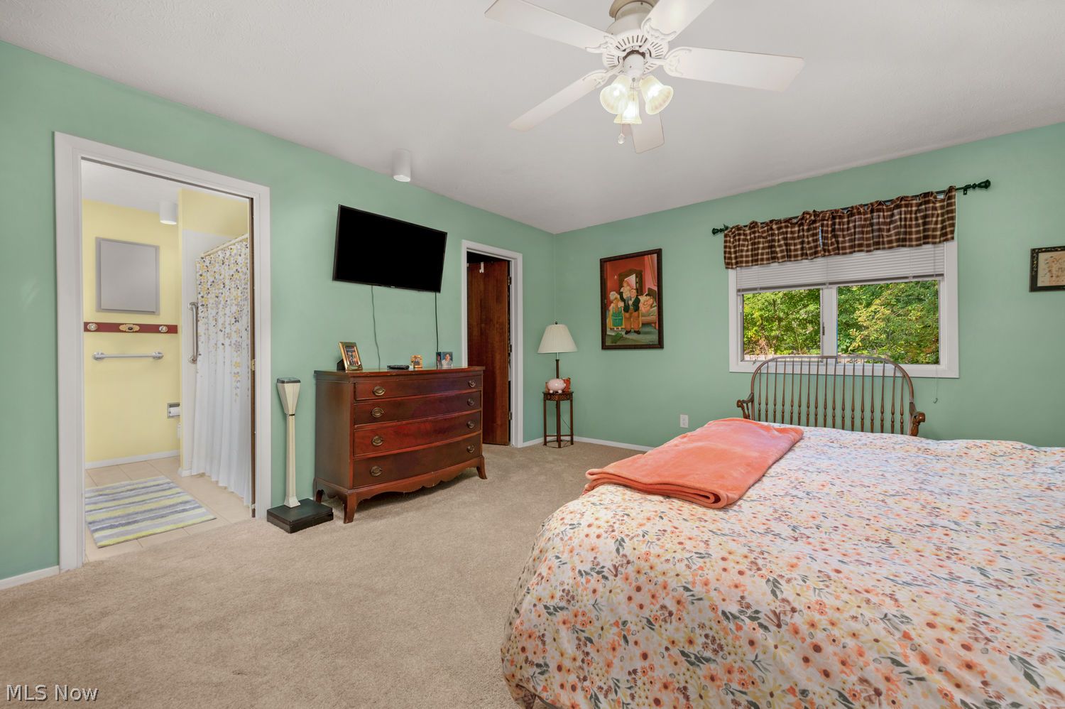 5064 N Barton Road North Ridgeville OH 44039