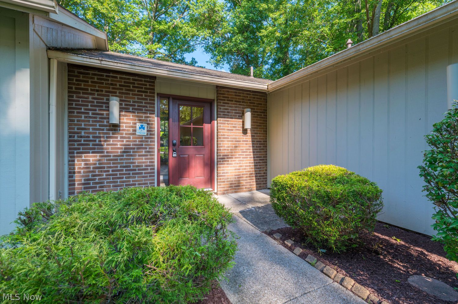 5064 N Barton Road North Ridgeville OH 44039