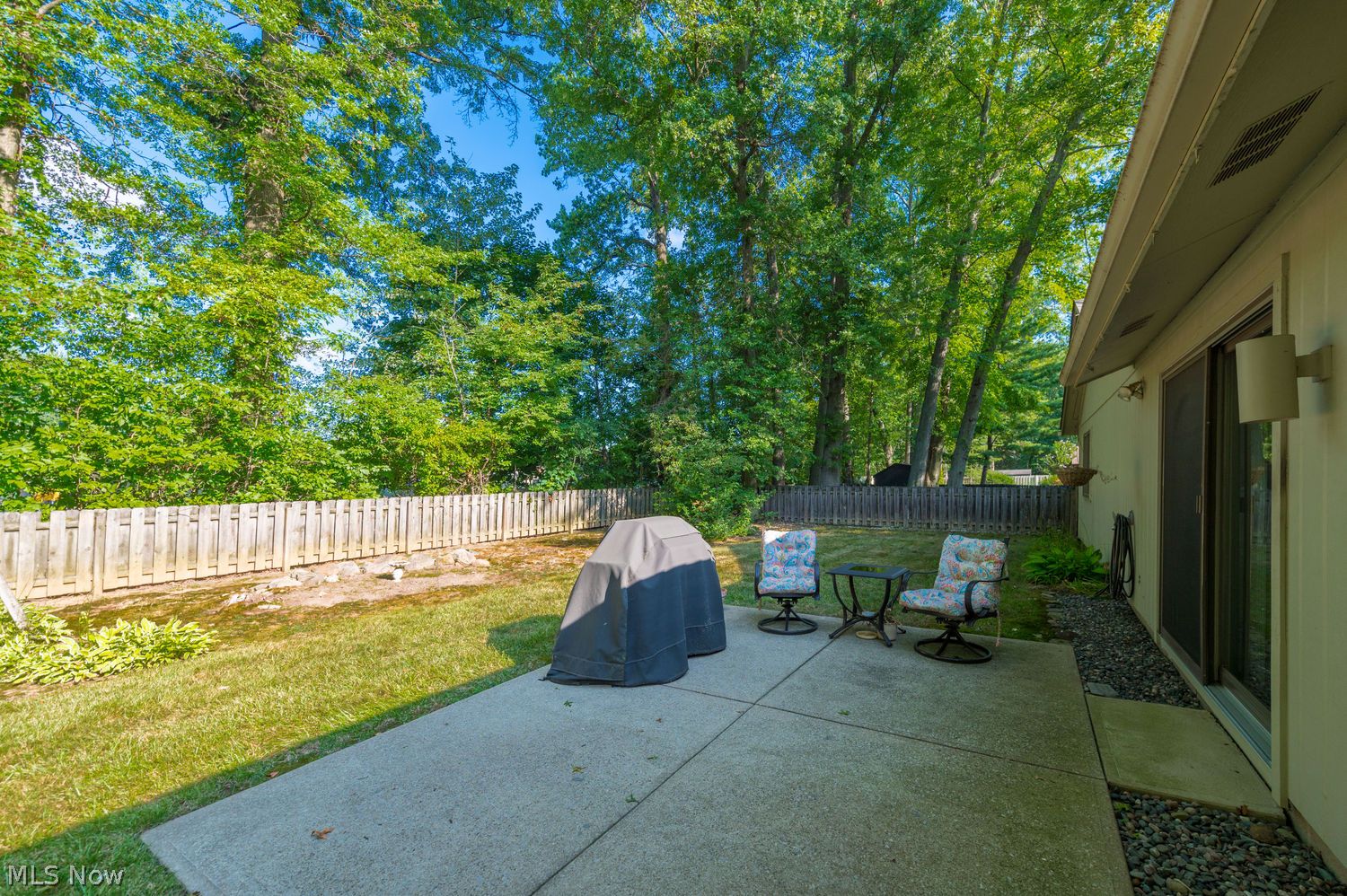 5064 N Barton Road North Ridgeville OH 44039