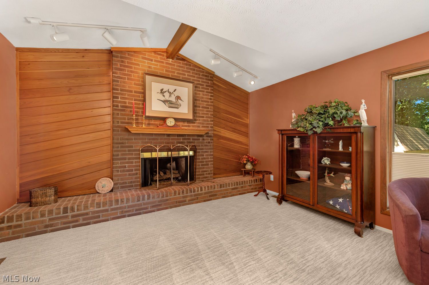 5064 N Barton Road North Ridgeville OH 44039