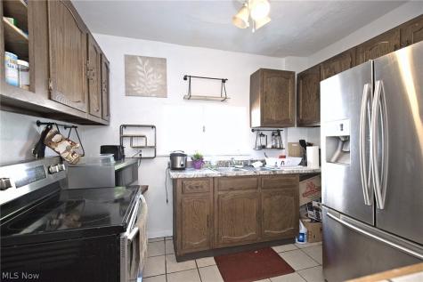 1375 Hart Street Akron OH 44306