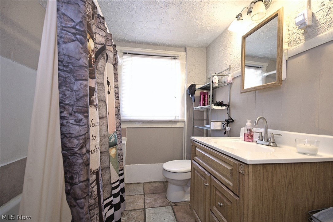 1375 Hart Street Akron OH 44306