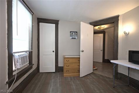 1375 Hart Street Akron OH 44306