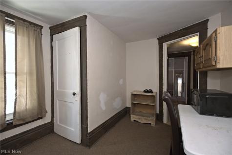 1375 Hart Street Akron OH 44306