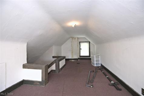 1375 Hart Street Akron OH 44306