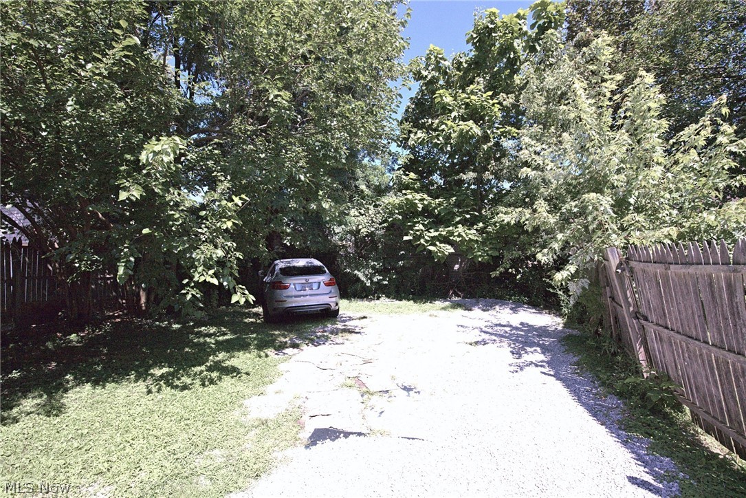1375 Hart Street Akron OH 44306