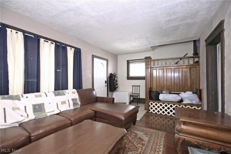 1375 Hart Street Akron OH 44306