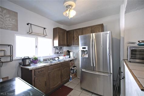 1375 Hart Street Akron OH 44306