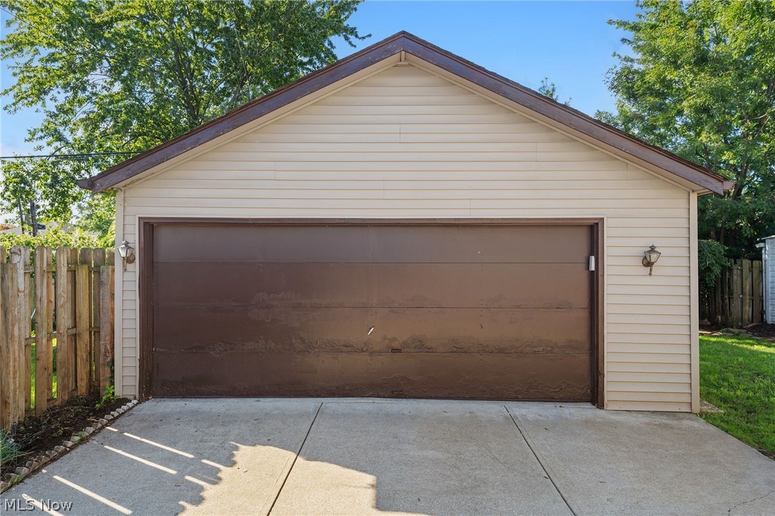 3813 Buechner Avenue Cleveland OH 44109