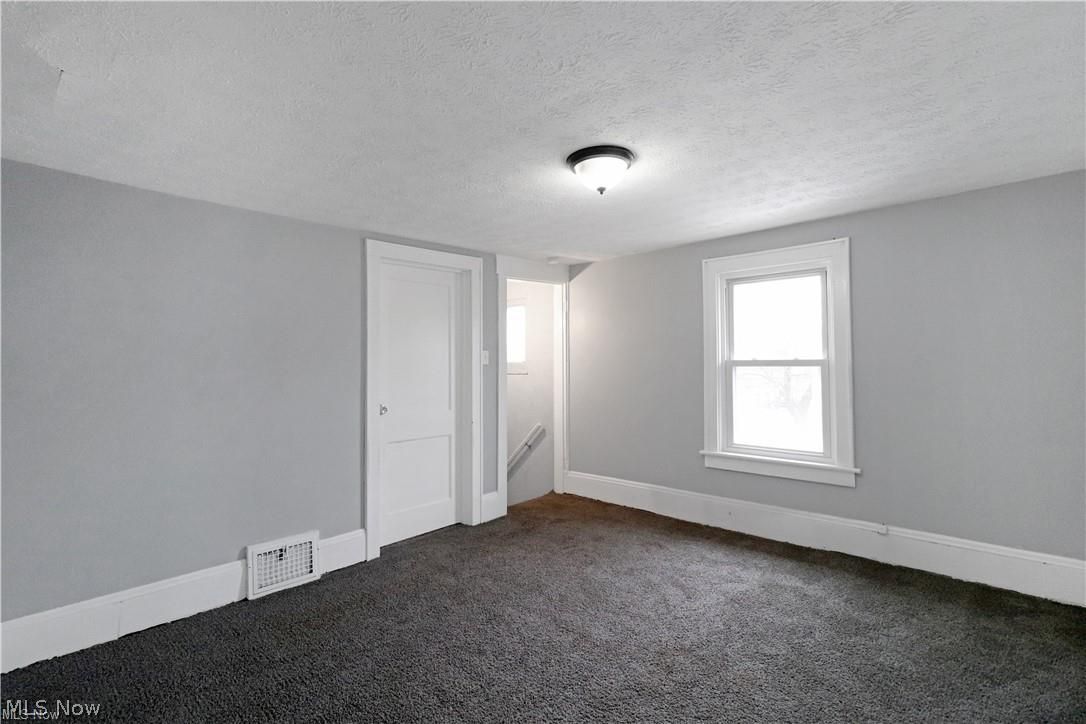 36 23rd Street SW Barberton OH 44203