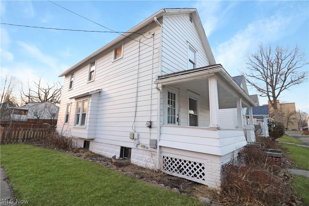 36 23rd Street SW Barberton OH 44203