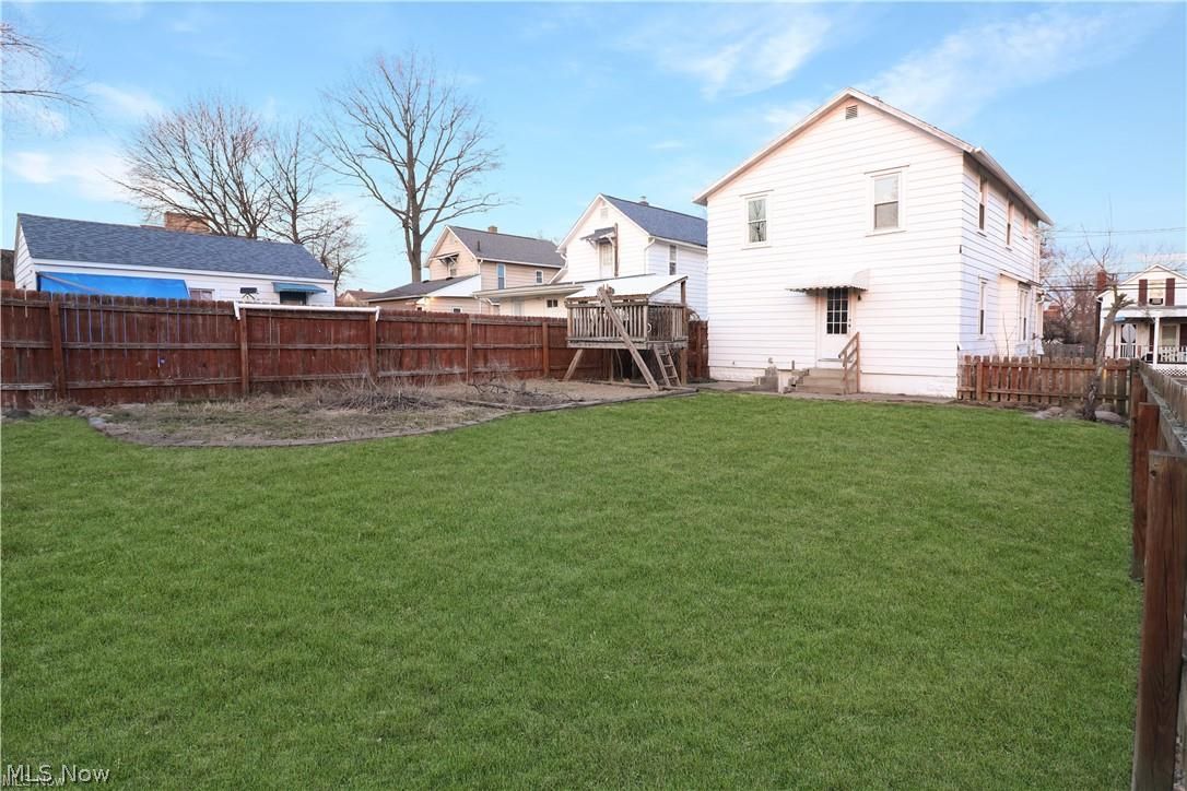 36 23rd Street SW Barberton OH 44203