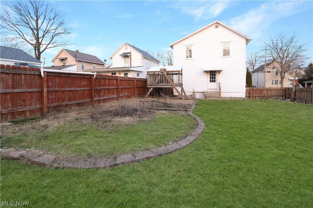36 23rd Street SW Barberton OH 44203
