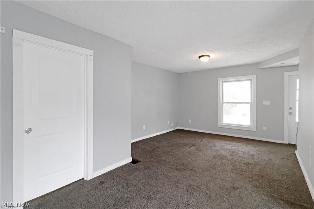 36 23rd Street SW Barberton OH 44203