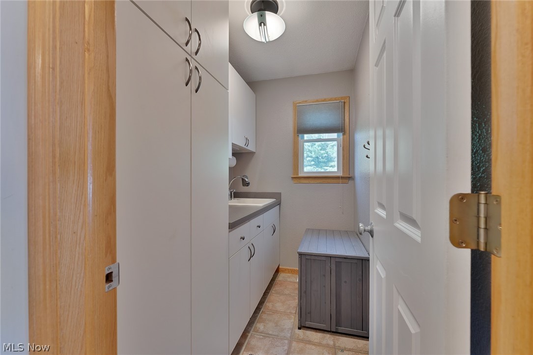 4200 W Candy Apple Court New Middletown OH 44442