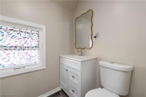 828 W 11th Street Lorain OH 44052