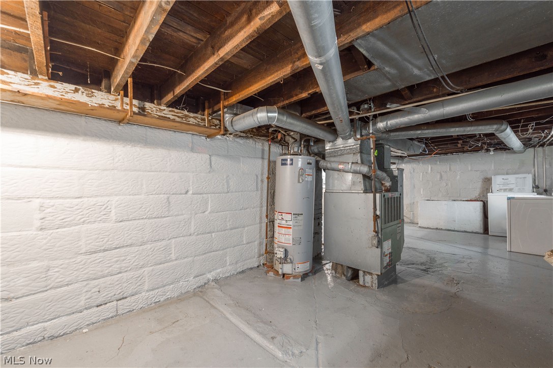 828 W 11th Street Lorain OH 44052
