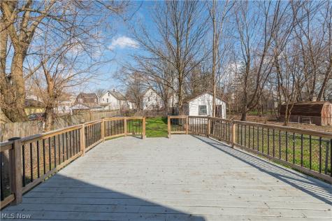 828 W 11th Street Lorain OH 44052