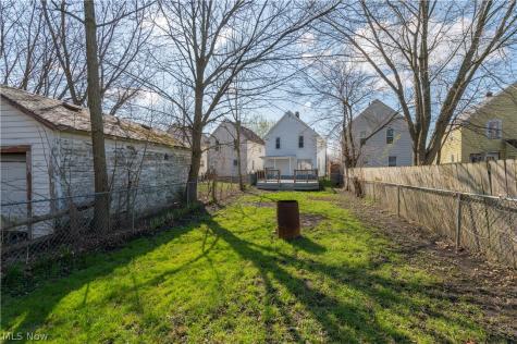 828 W 11th Street Lorain OH 44052