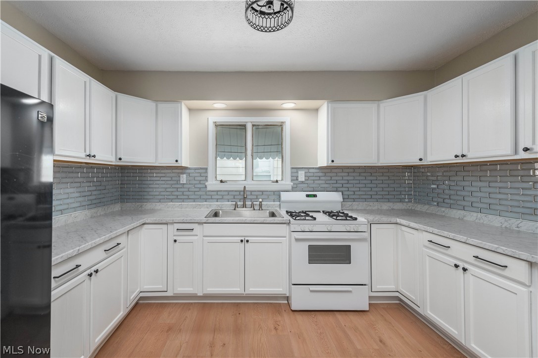 828 W 11th Street Lorain OH 44052