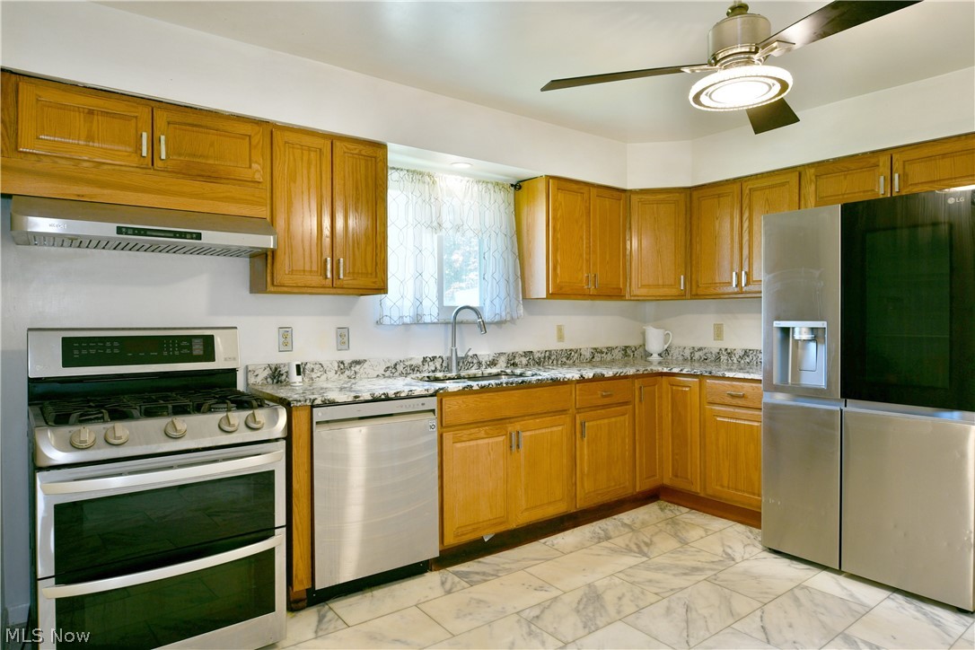 3046 Lynwood Drive NW Warren OH 44485