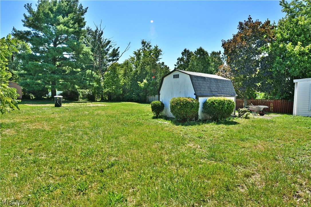 3046 Lynwood Drive NW Warren OH 44485