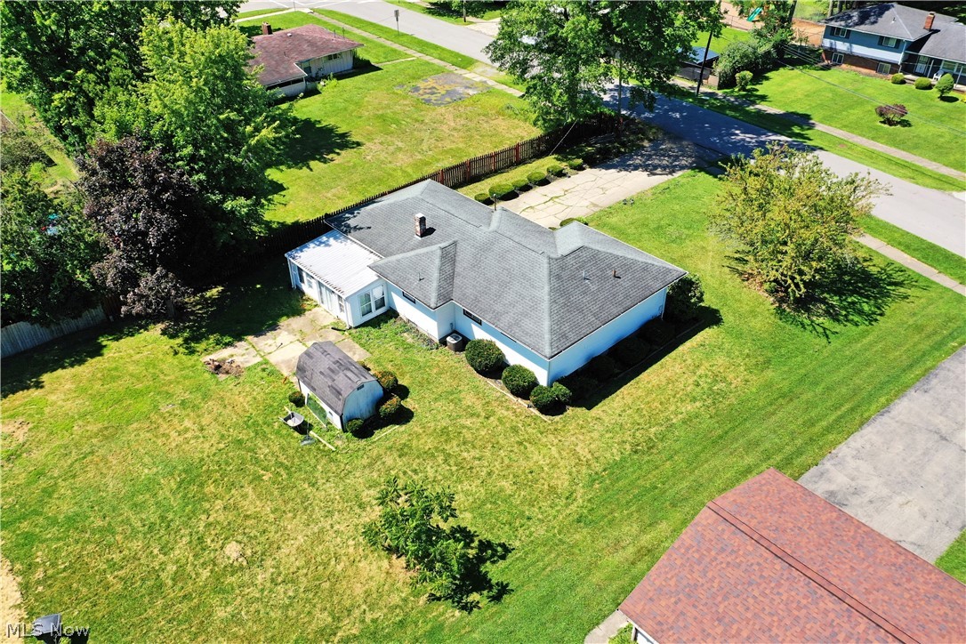3046 Lynwood Drive NW Warren OH 44485